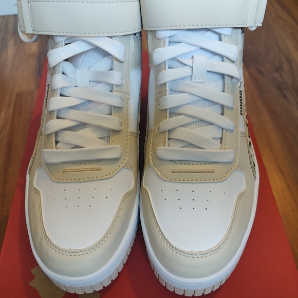 Women's Puma Carina Street Mid Animal Sneaker US Size 8 - Picture 3 of 6